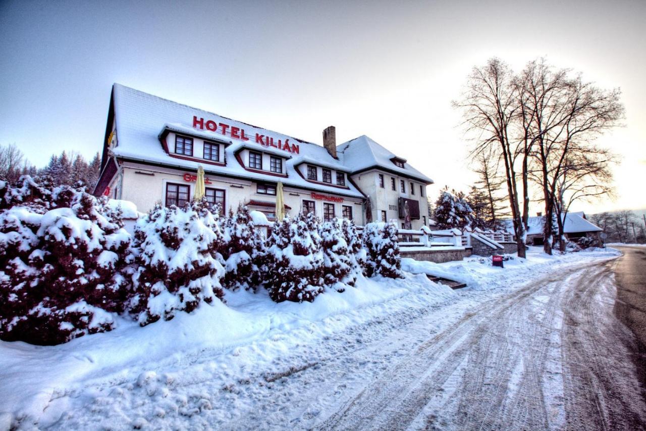 Hotel Kilian 1 Loučovice エクステリア 写真